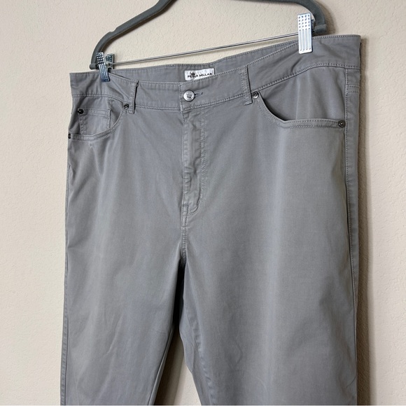 Peter Millar Men’s Classic Fit Khaki Pants Grey Size 40 - Picture 4 of 11